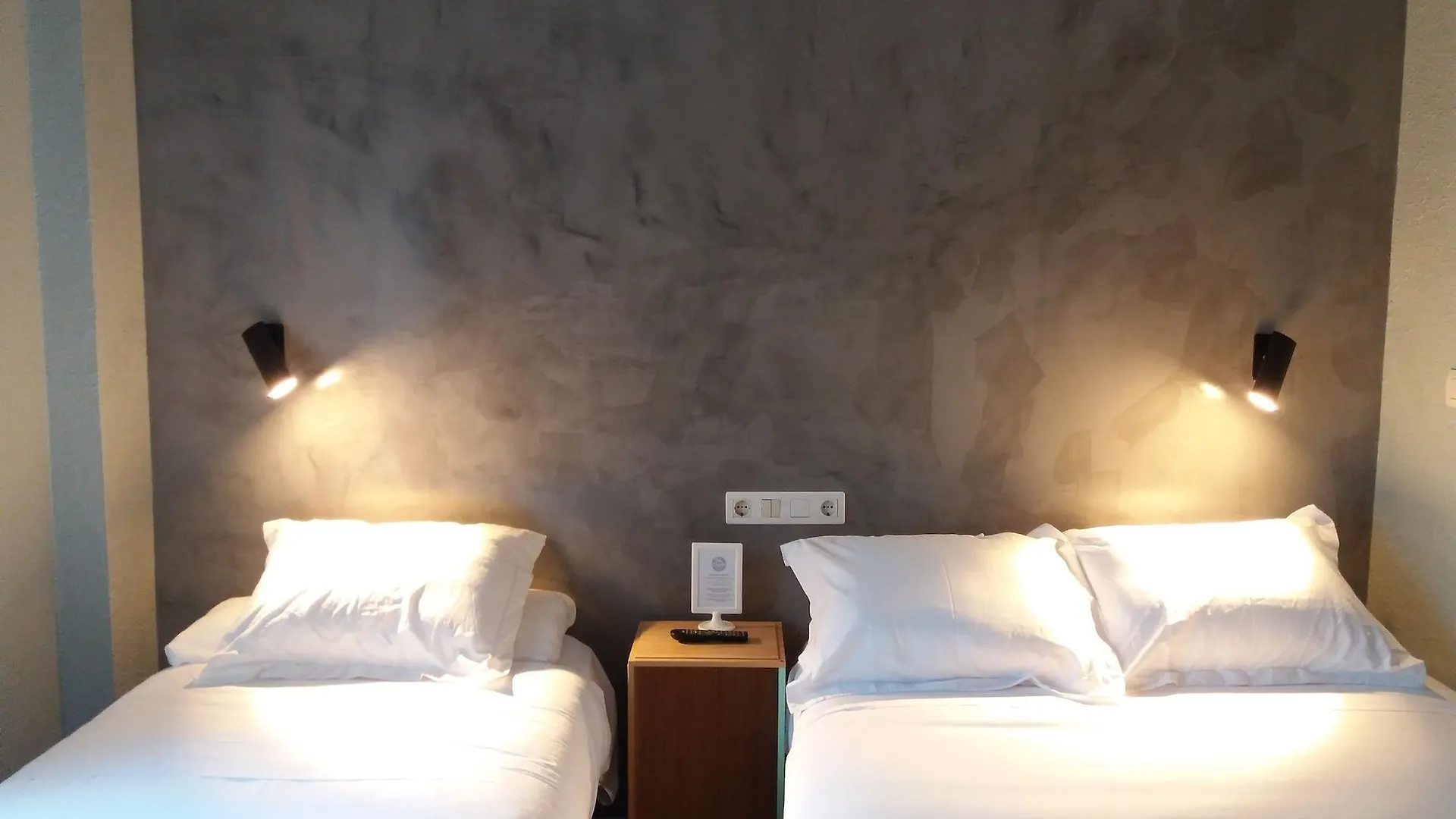 Hotel Don Claudio Bilbao 3*,  Španělsko